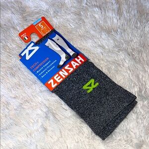 ZENSAH TECH + COMPRESSION SOCKS